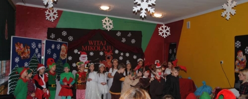 Wizyta św. Mikołaja w Szkole Podstawowej w Zwierzyńcu Pierwszym